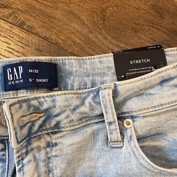 NWT GAP Denim shorts size 14 - Picture 2 of 5